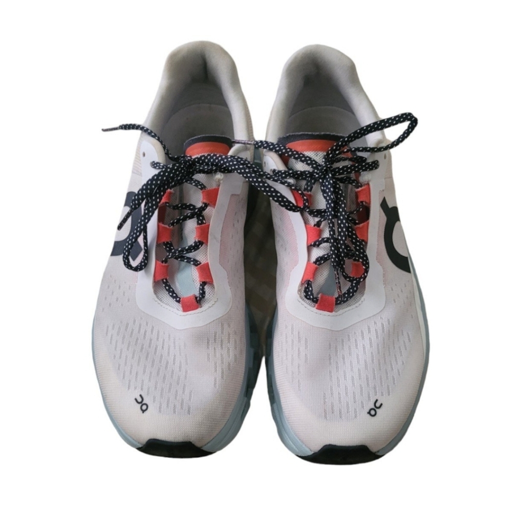 On Running Cloudmonster Shoes